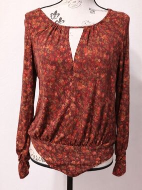 Free People Rust Floral Keyhole Blouson Top